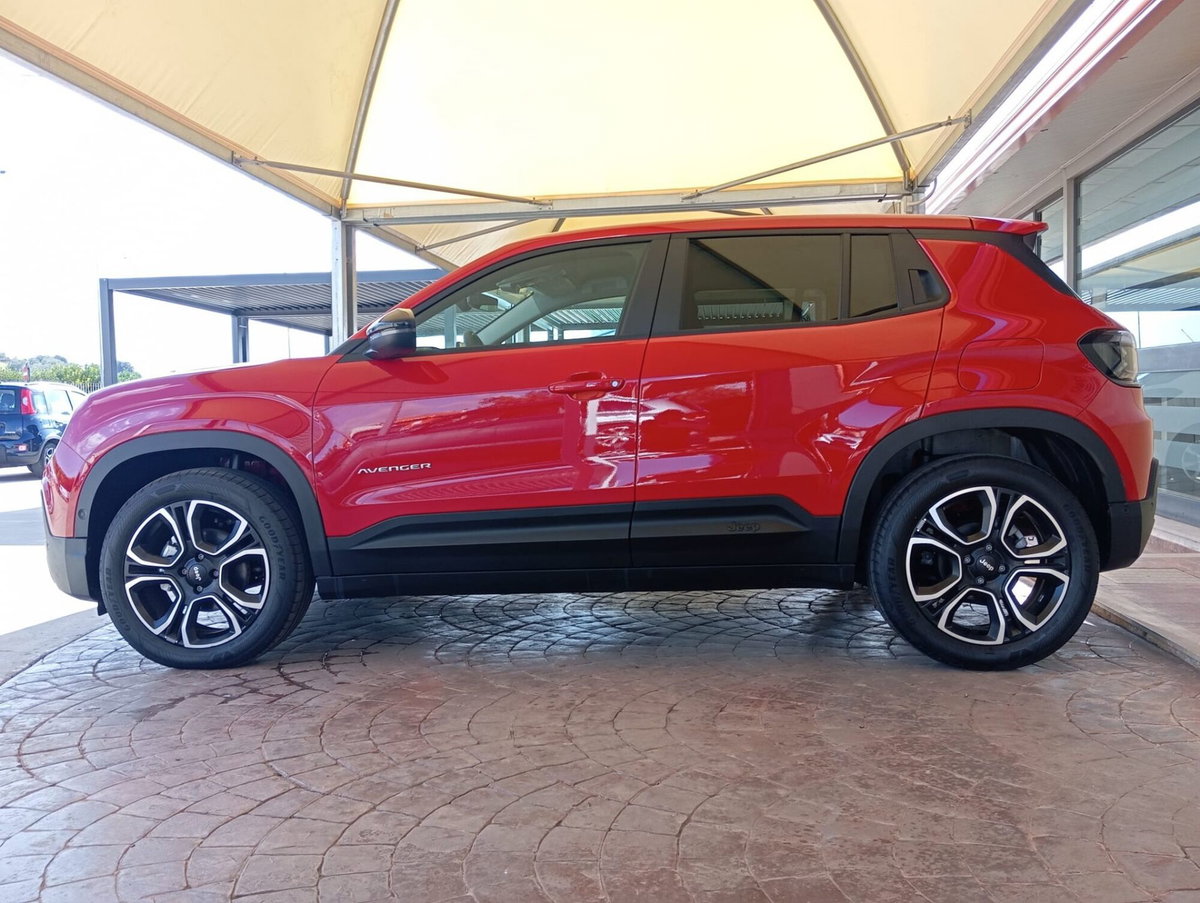 Jeep Avenger 1.2 turbo Summit fwd 100cv (8)