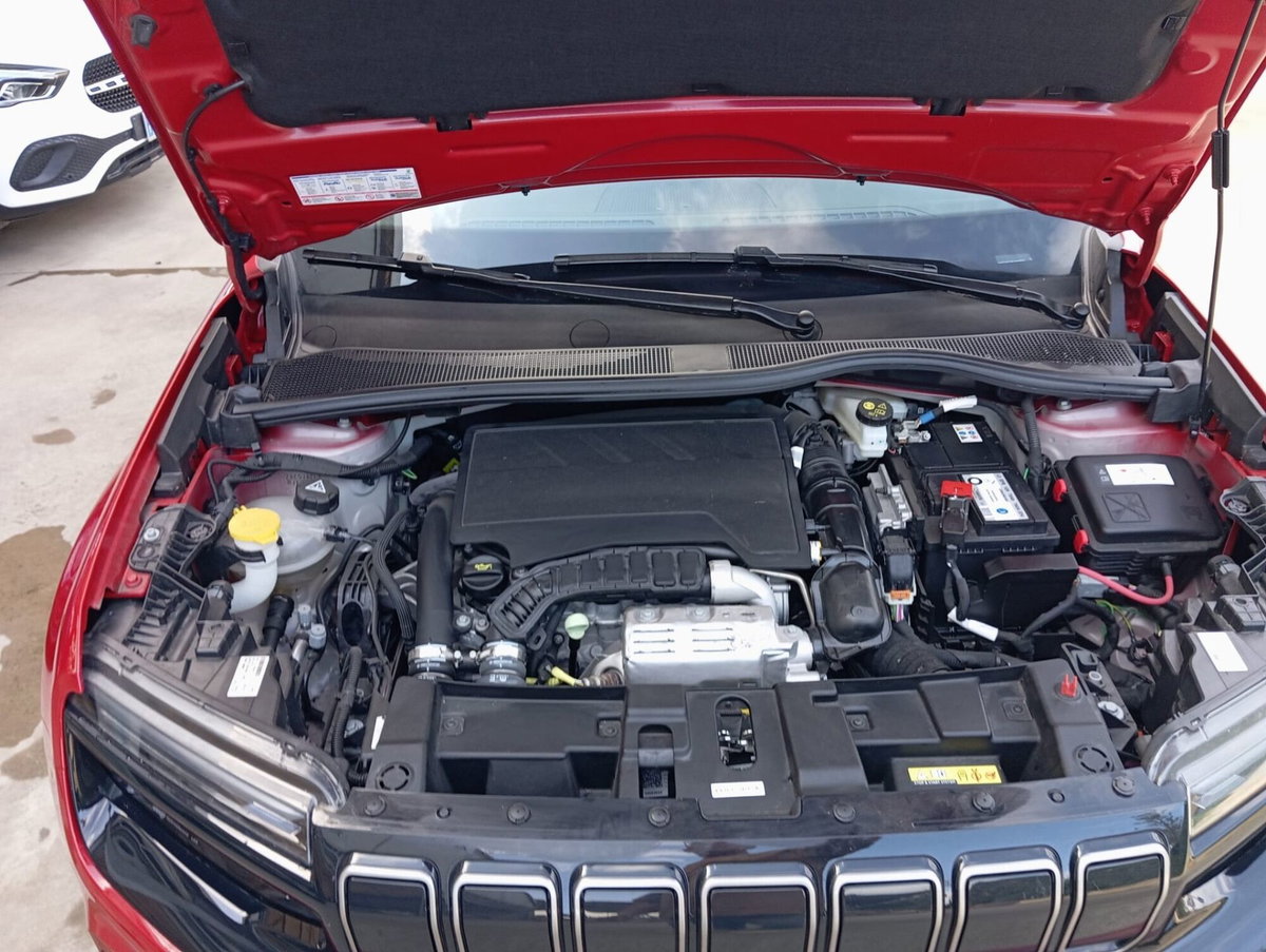 Jeep Avenger 1.2 turbo Summit fwd 100cv (9)