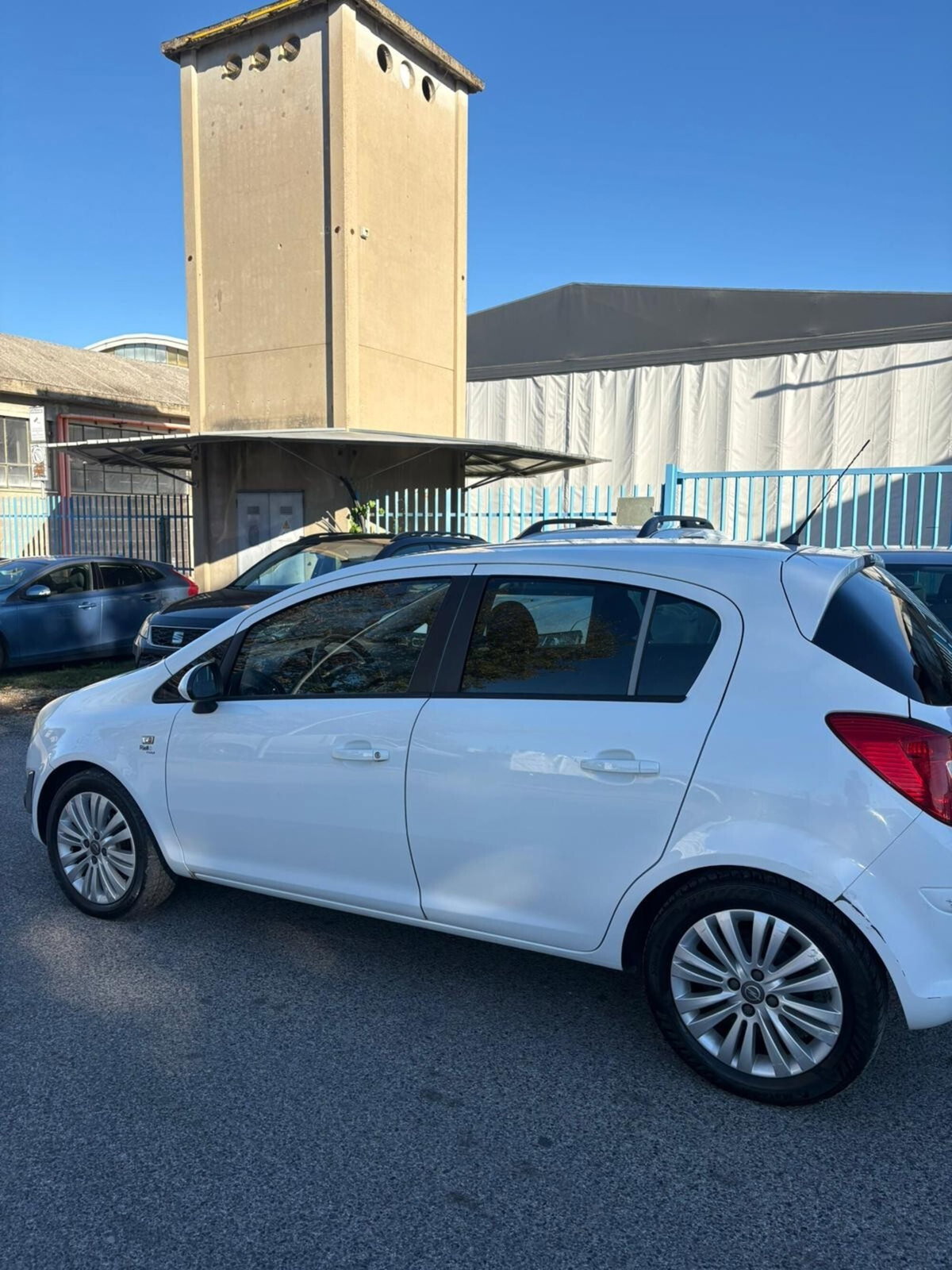 Opel Corsa 1.2 85CV 5 porte GPL-TECH Edition (13)