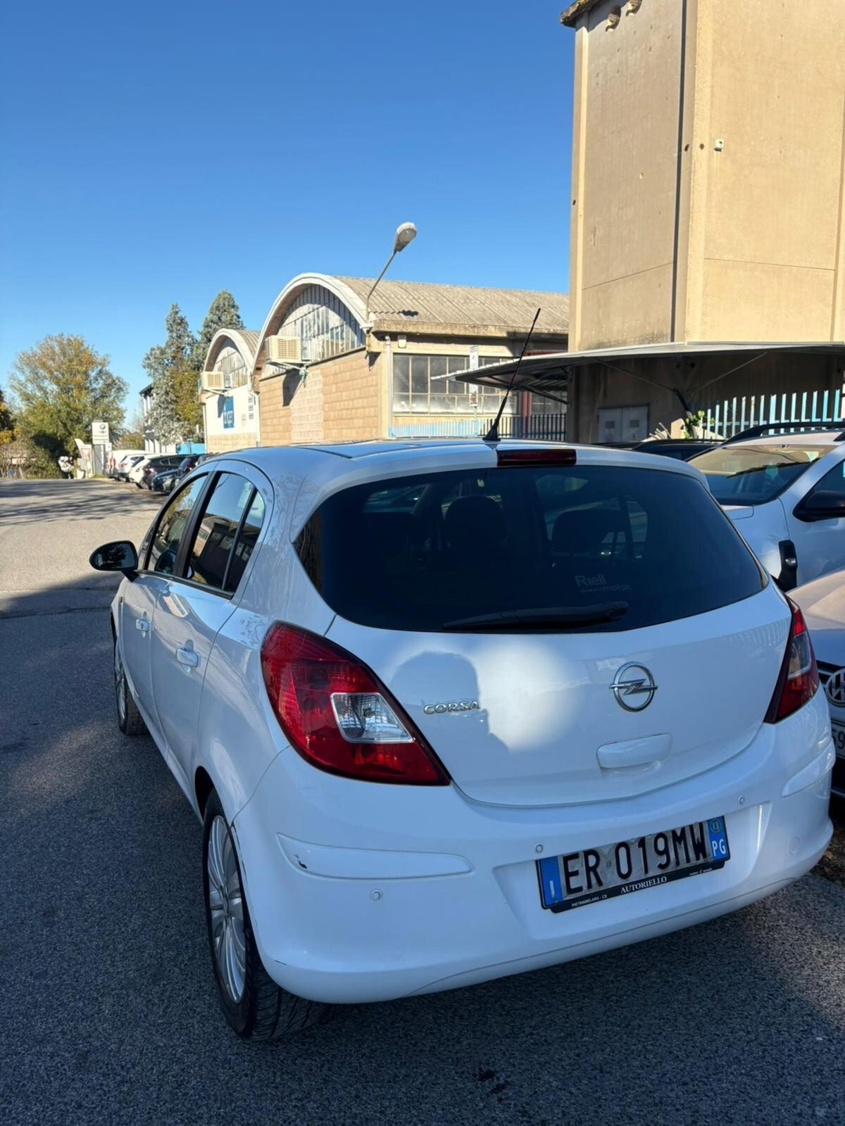 Opel Corsa 1.2 85CV 5 porte GPL-TECH Edition (7)