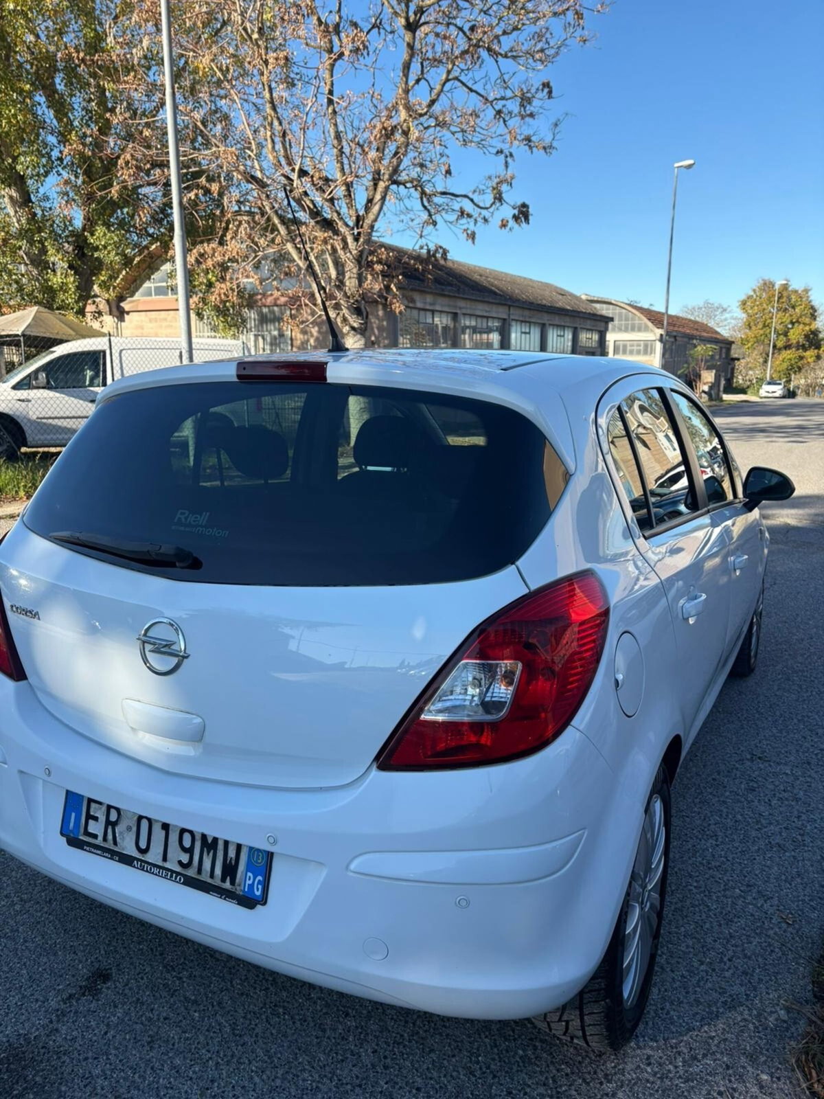 Opel Corsa 1.2 85CV 5 porte GPL-TECH Edition (9)