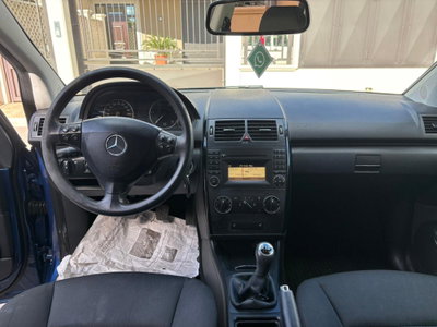 Mercedes-Benz Classe A 160 CDI BlueEFFICIENCY Avantgarde (20)