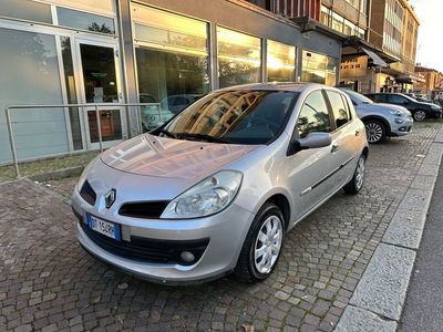 Renault Clio 1.2 16V 5 porte Rip Curl usata