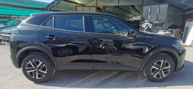 Peugeot 2008 1.2 puretech Active s&s 100cv (10)