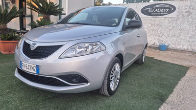 Lancia Ypsilon 1.2 69 CV 5 porte Silver usata