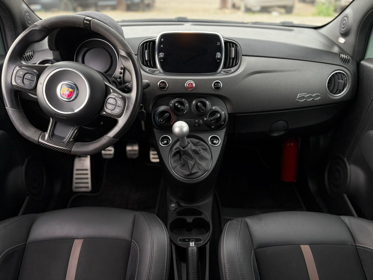 Abarth 695 695 1.4 Turbo T-Jet 180 CV 70° (10)