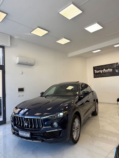 Maserati Levante Levante V6 Diesel AWD Granlusso usata