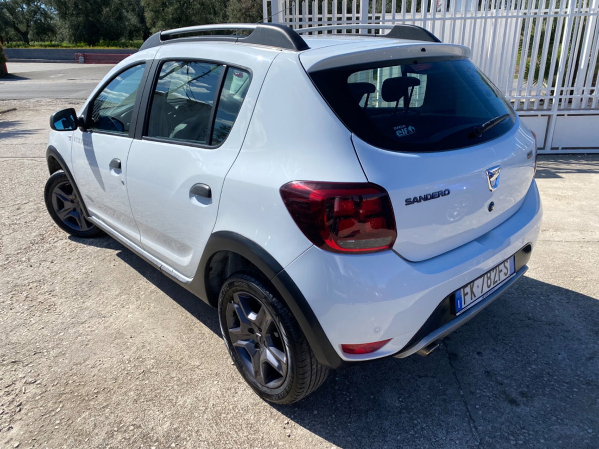 Dacia Sandero Stepway 1.5 dCi 8V 90CV Start&Stop Easy-R (3)