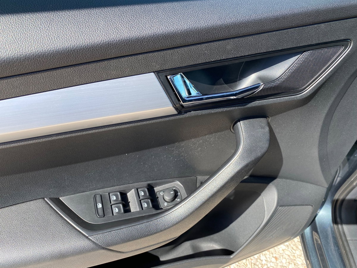 Skoda Karoq 1.6 TDI SCR DSG Ambition (11)