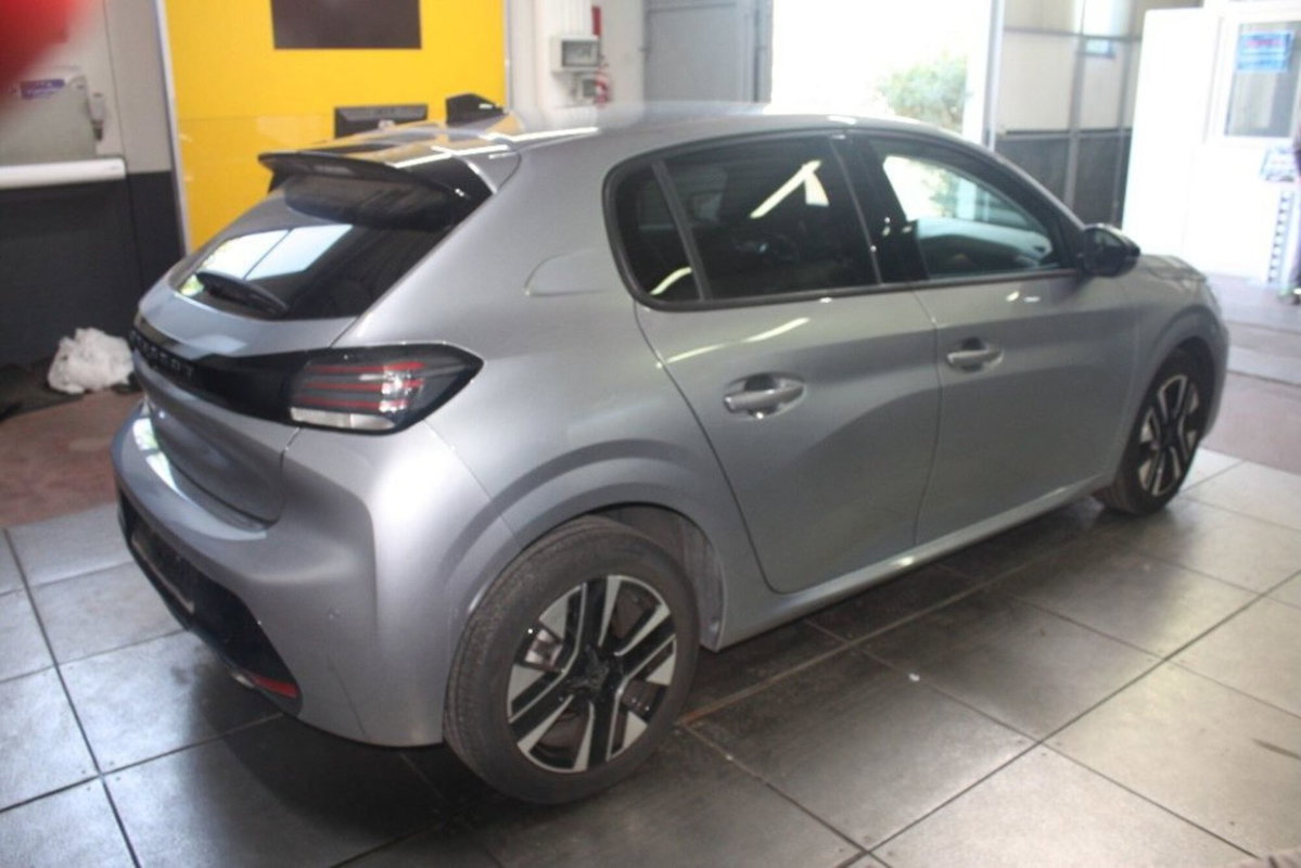 Peugeot 208 PureTech 100 Stop&Start 5 porte Allure (6)