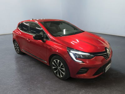 Renault Clio Full Hybrid E-Tech 140 CV 5 porte Intens usata