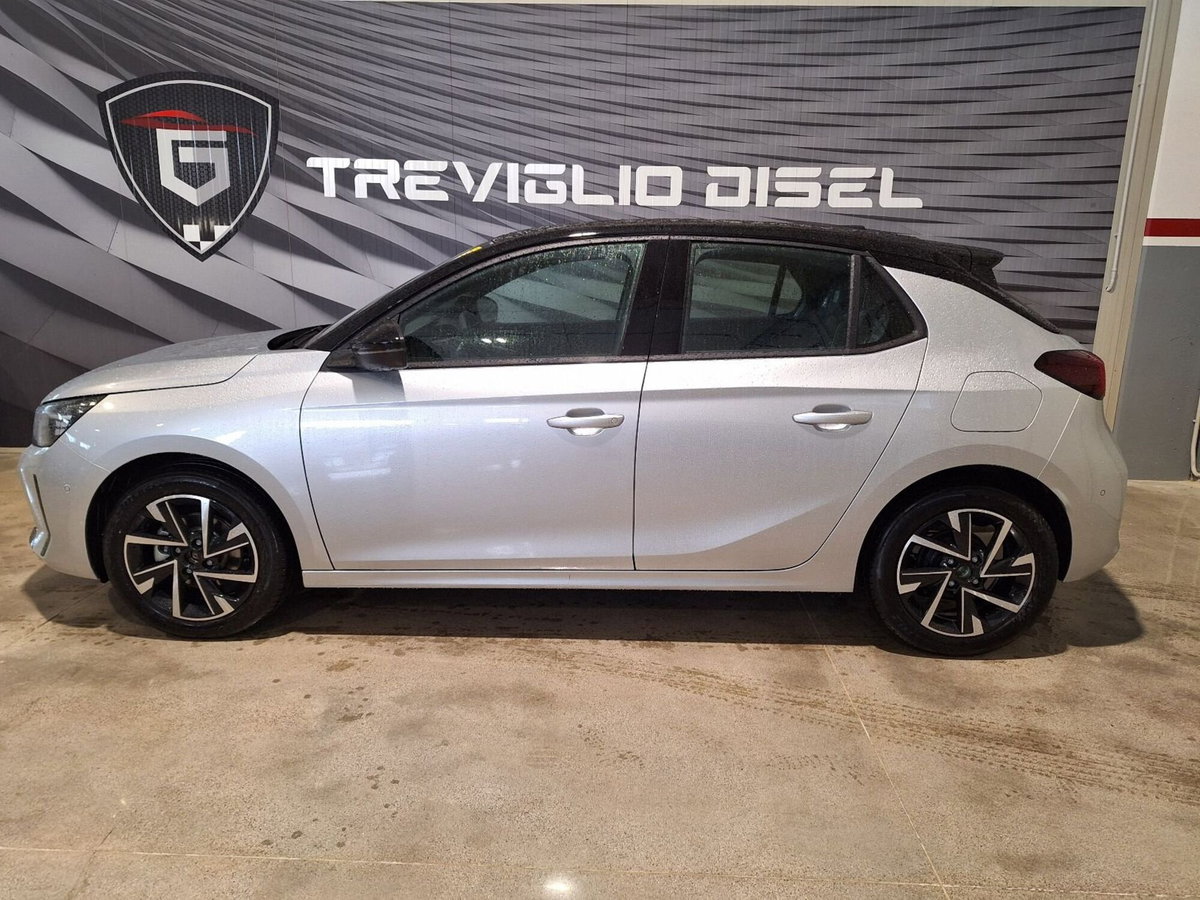 Opel Corsa 1.2 100 CV GS Line (7)