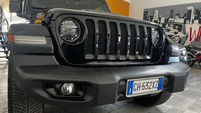 Jeep Wrangler Unlimited 2.2 Mjt II Sahara usata