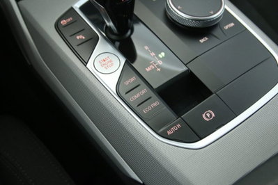 BMW Serie 3 Touring 320d 48V xDrive  Business Advantage (20)
