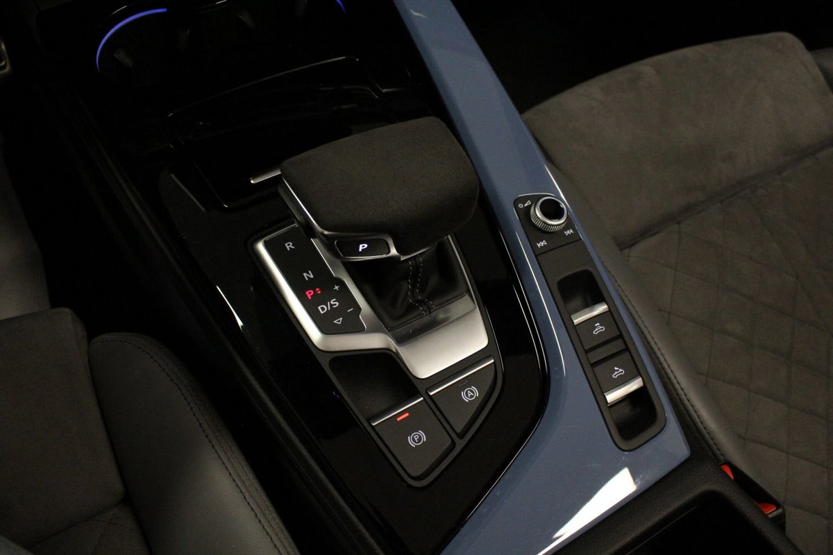 Audi A5 Cabrio 40 TDI quattro S tronic (15)