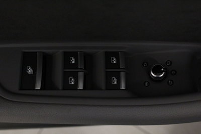 Audi A5 Cabrio 40 TDI quattro S tronic (9)