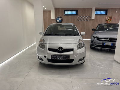 Toyota Yaris 1.0 5 porte usata