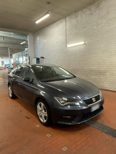 SEAT Leon ST 1.6 TDI 115 CV Business (12)