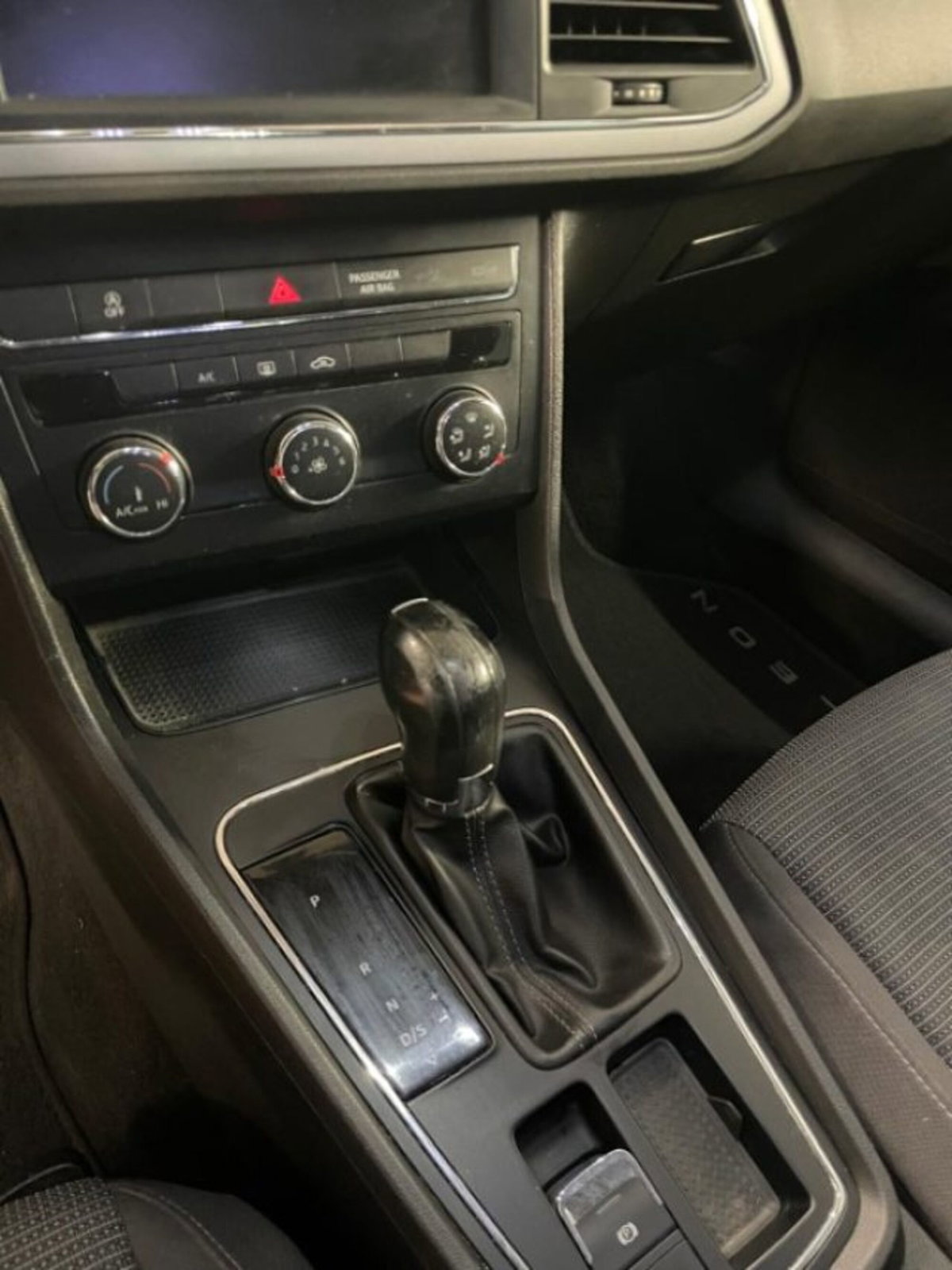 SEAT Leon ST 1.6 TDI 115 CV Business (5)