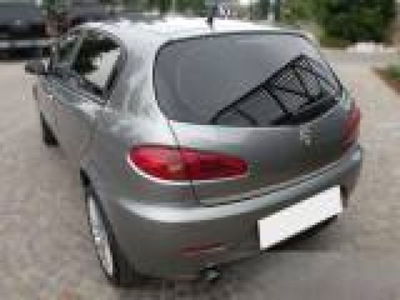 Alfa Romeo 147 1.9 JTD (120) 3 porte Distinctive usata