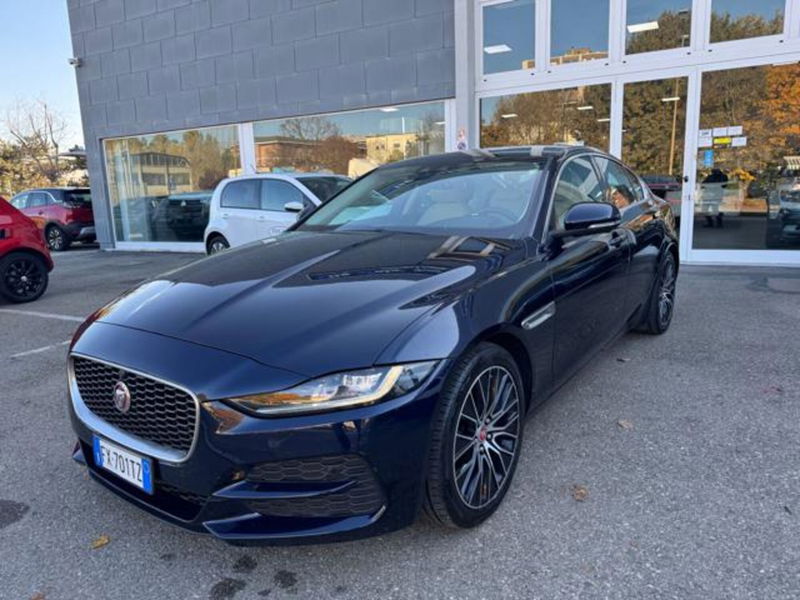 Jaguar XE 2.0 D 180 CV aut. Prestige