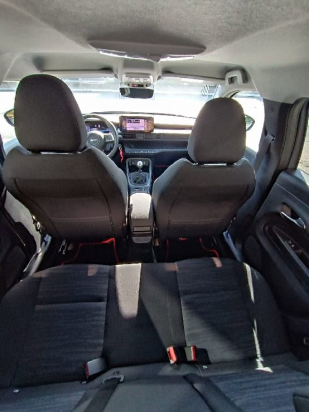 Jeep Avenger 1.2 turbo Summit fwd 100cv (14)
