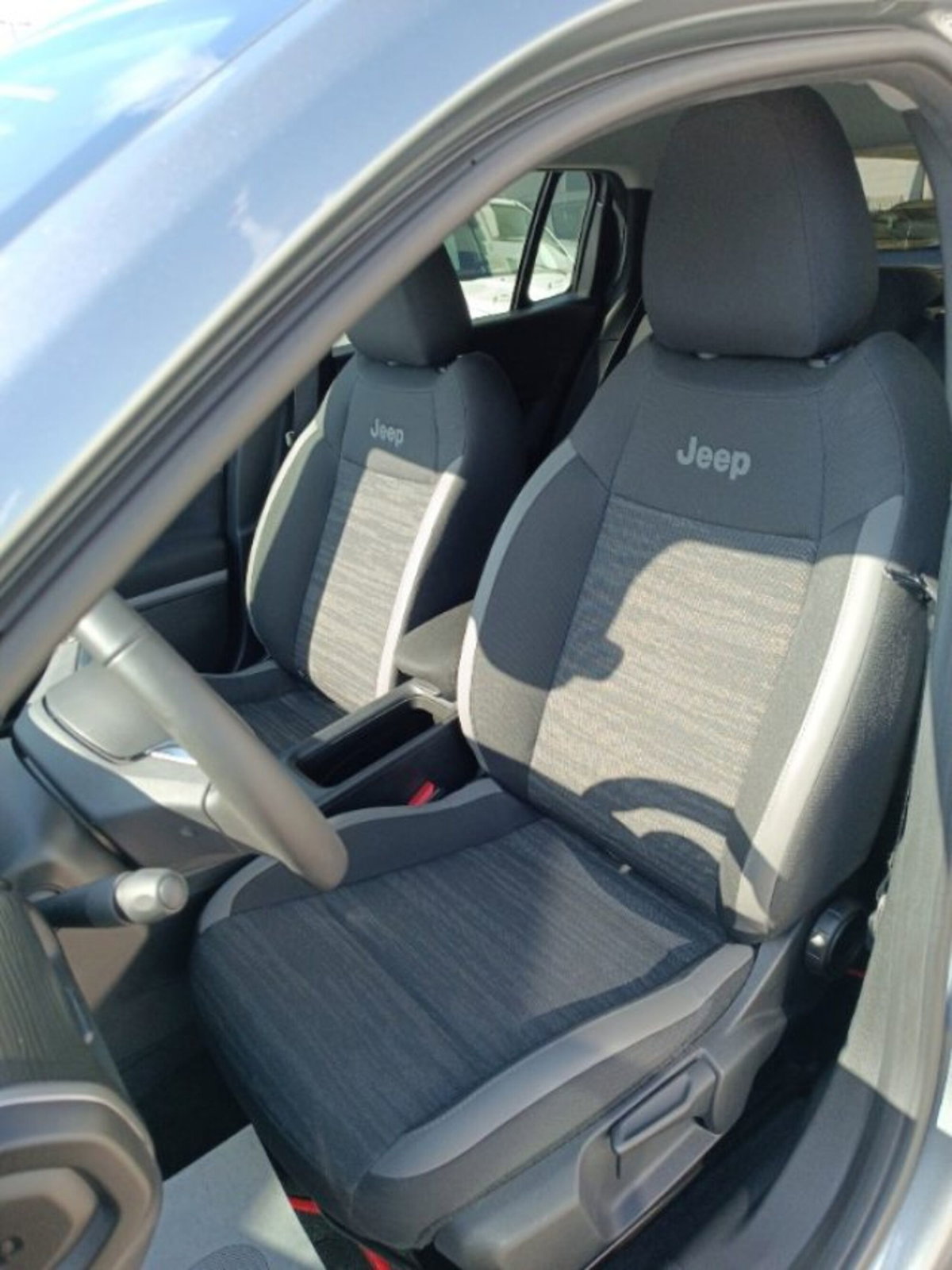 Jeep Avenger 1.2 turbo Summit fwd 100cv (16)