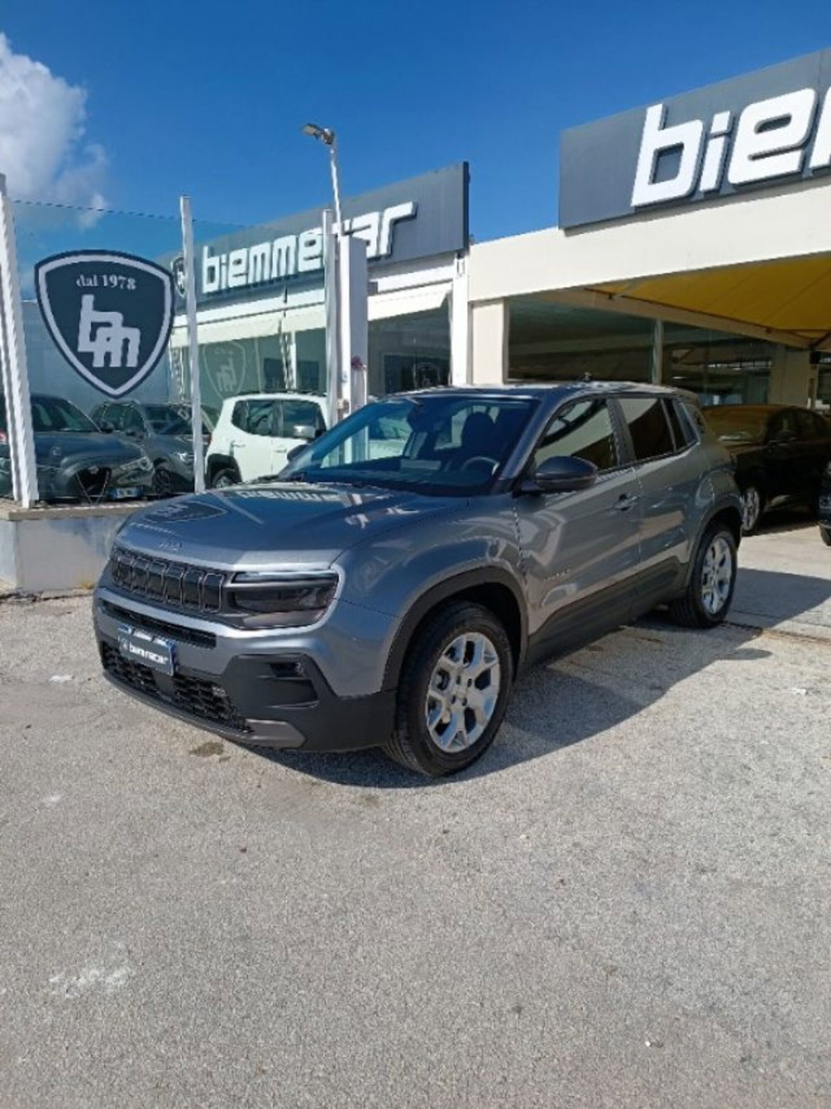 Jeep Avenger 1.2 turbo Summit fwd 100cv (2)