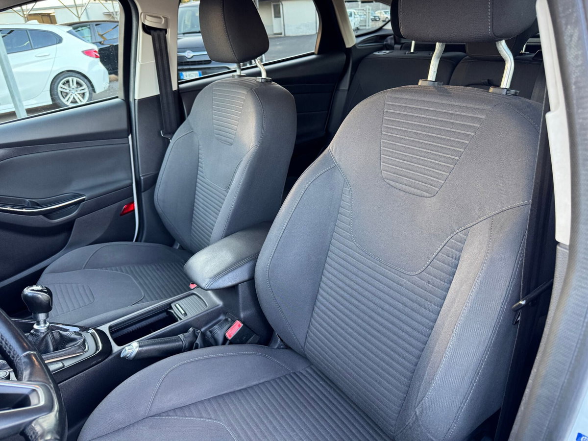 Ford Focus 1.5 TDCi 95 CV Start&Stop Titanium (14)