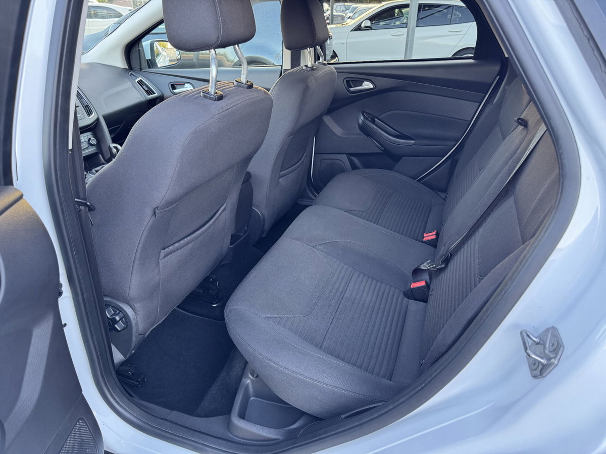 Ford Focus 1.5 TDCi 95 CV Start&Stop Titanium (15)