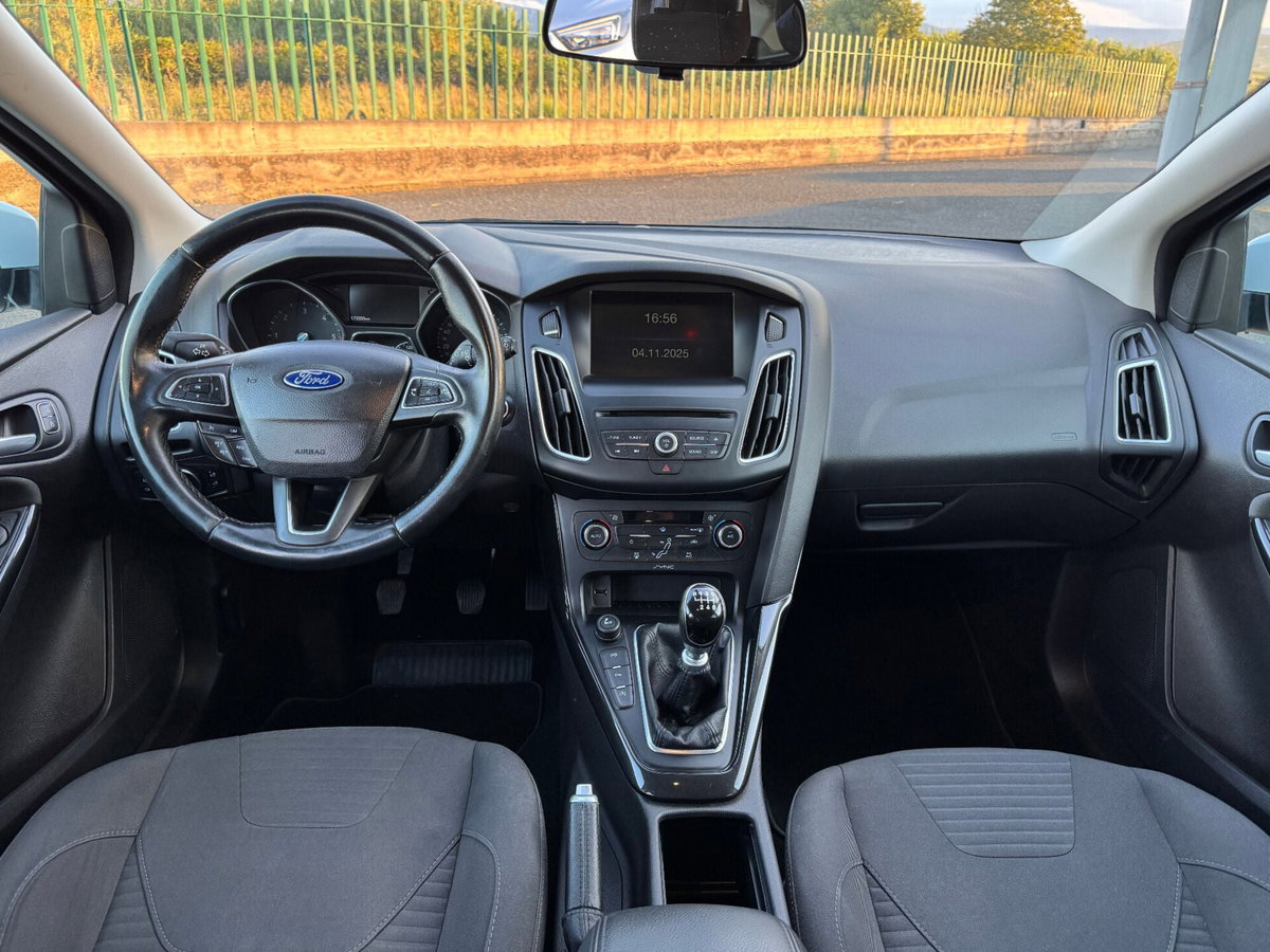 Ford Focus 1.5 TDCi 95 CV Start&Stop Titanium (17)