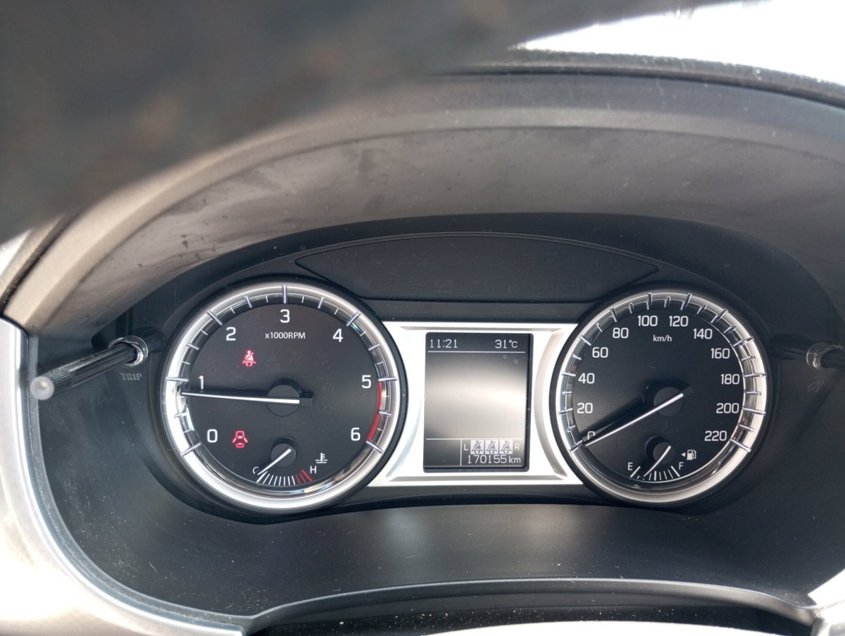 Suzuki Vitara 1.6 DDiS V-Cool (13)