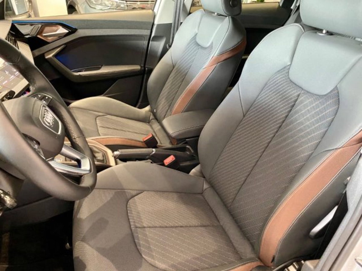 Audi A1 allstreet allstreet 30 TFSI S tronic Identity Contrast (12)