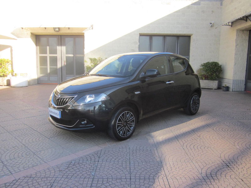 Lancia Ypsilon 1.0 FireFly 5 porte S&S Hybrid Gold Plus