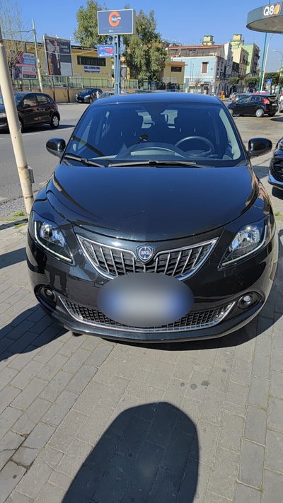 Lancia Ypsilon 1.0 FireFly 5 porte S&S Hybrid Gold Plus usata