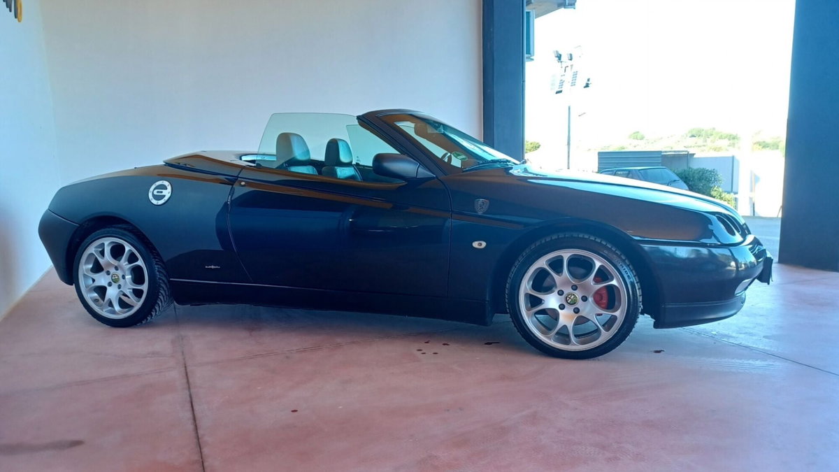 Alfa Romeo Gtv 2.0i 16V Twin Spark cat (2)