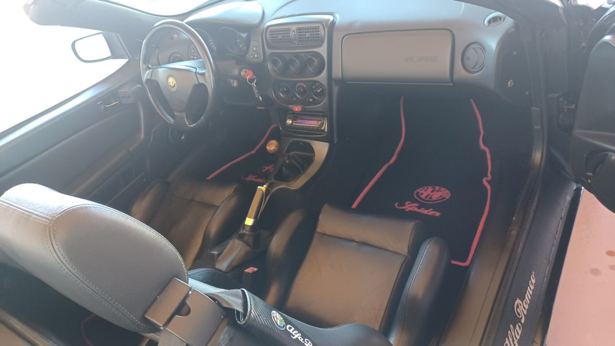 Alfa Romeo Gtv 2.0i 16V Twin Spark cat (6)