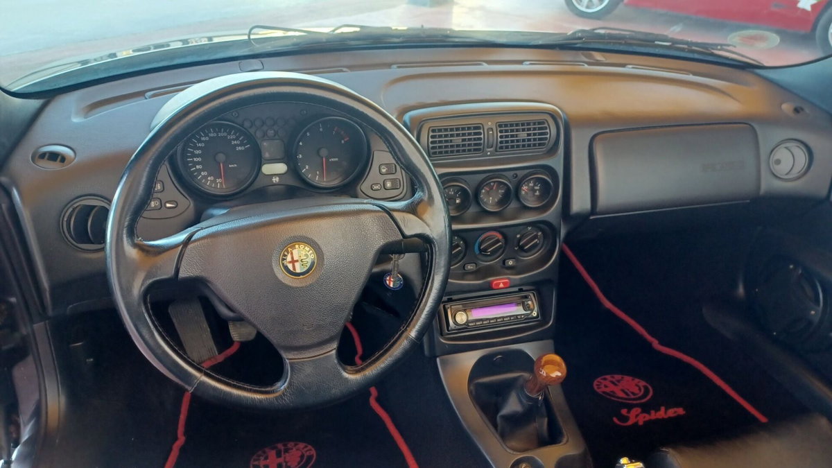 Alfa Romeo Gtv 2.0i 16V Twin Spark cat (7)
