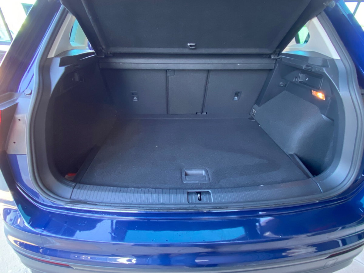 Volkswagen Tiguan 2.0 TDI SCR DSG Business BlueMotion Technology (14)