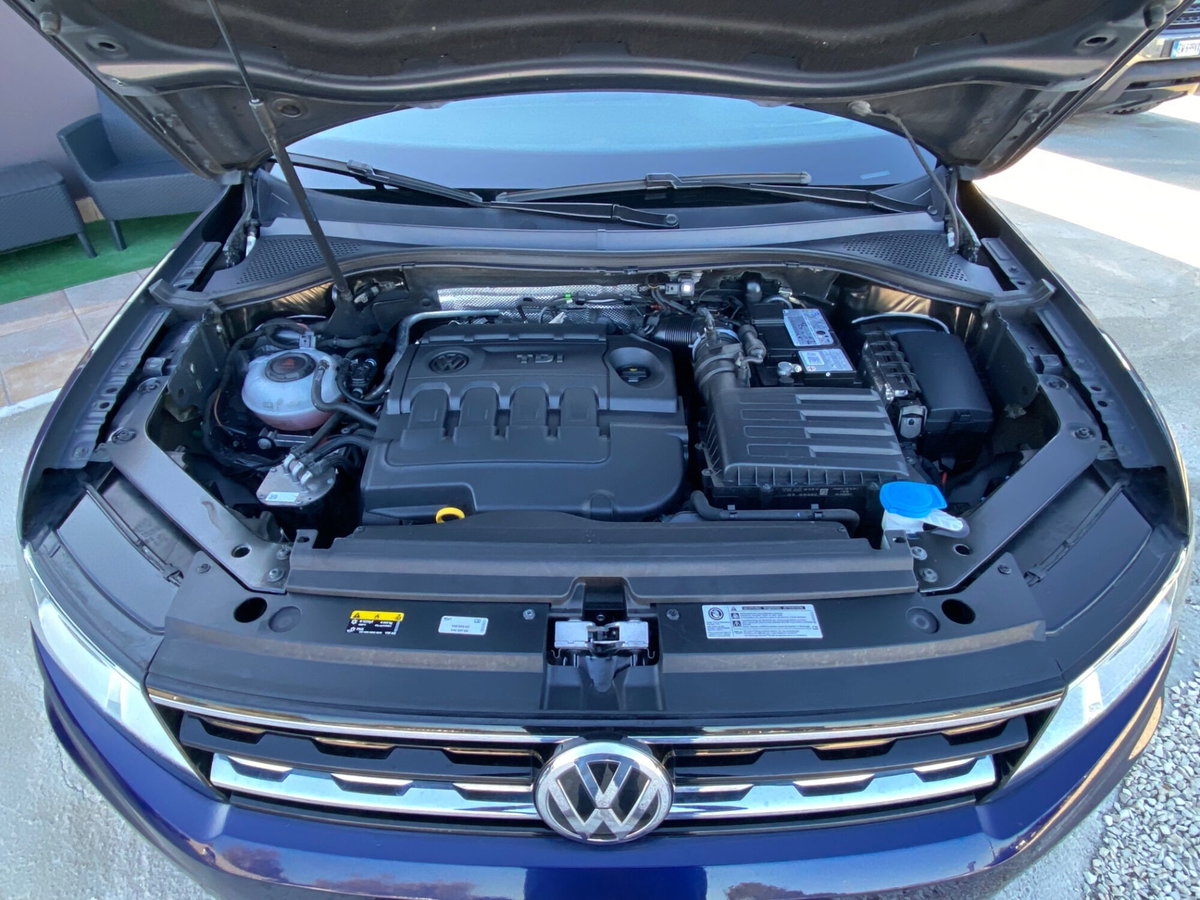Volkswagen Tiguan 2.0 TDI SCR DSG Business BlueMotion Technology (9)
