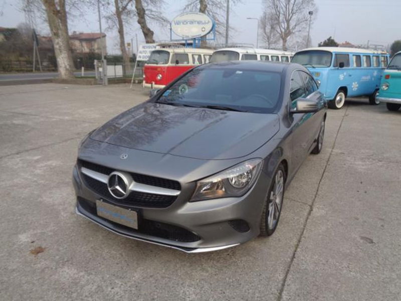 Mercedes-Benz CLA Shooting Brake 200 d 4Matic Automatic Premium