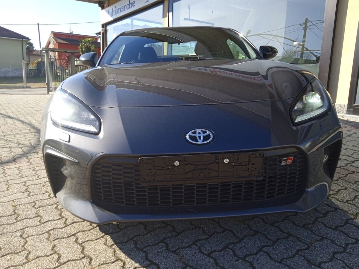 Toyota GR86 2.Premium Sport A/T (4)