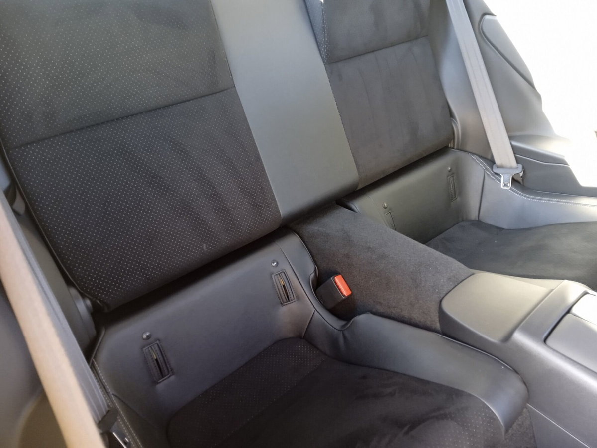 Toyota GR86 2.Premium Sport A/T (8)