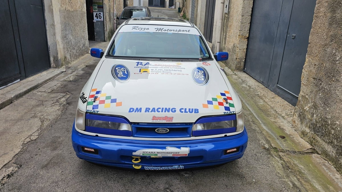 Ford Sierra RS Cosworth 3 porte