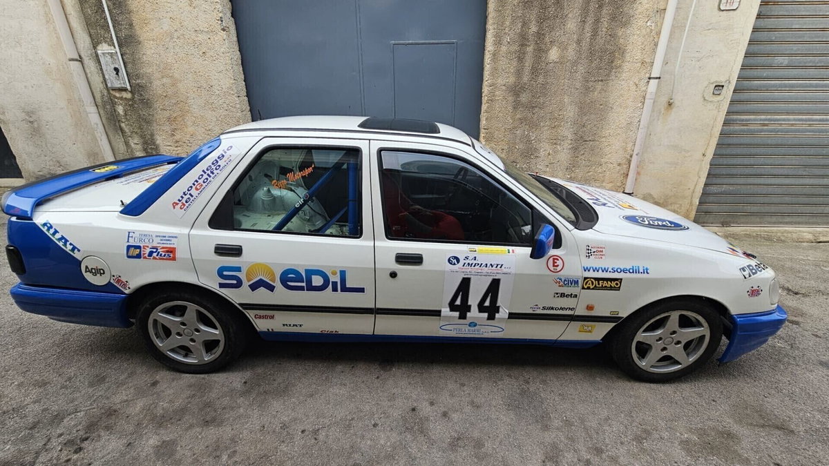 Ford Sierra RS Cosworth 3 porte (3)