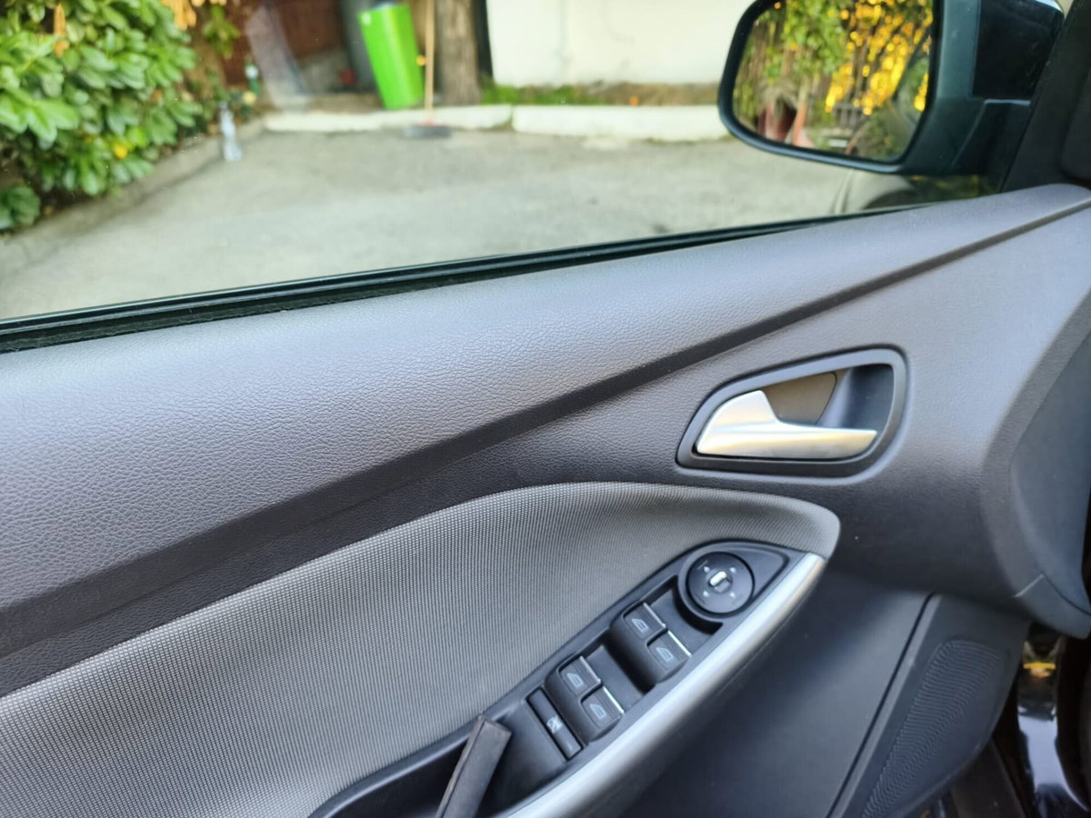 Ford Focus 1.0 EcoBoost 100 CV Start&Stop Plus (12)
