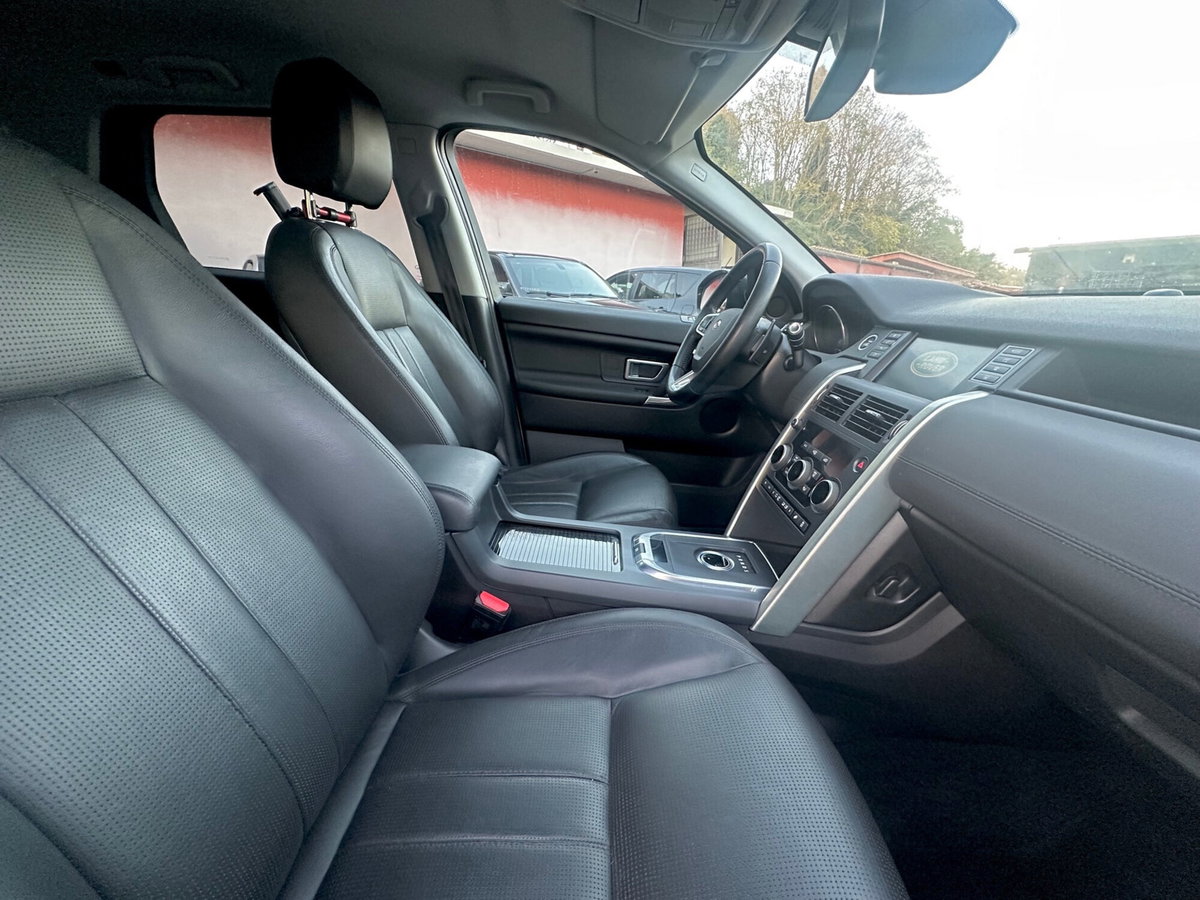 Land Rover Discovery Sport 2.0 TD4 150 CV HSE (11)
