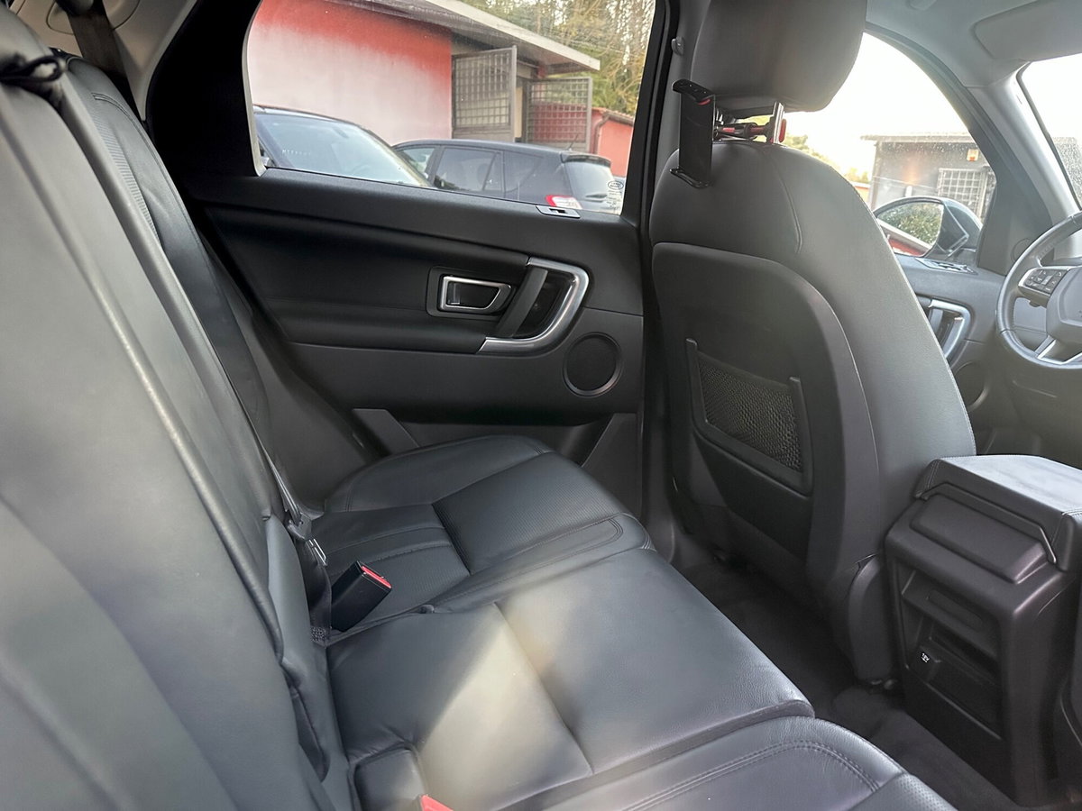 Land Rover Discovery Sport 2.0 TD4 150 CV HSE (15)
