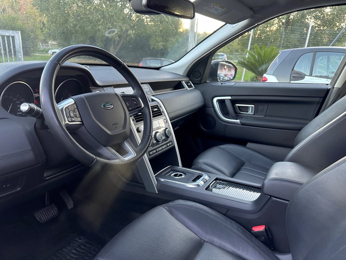Land Rover Discovery Sport 2.0 TD4 150 CV HSE (5)