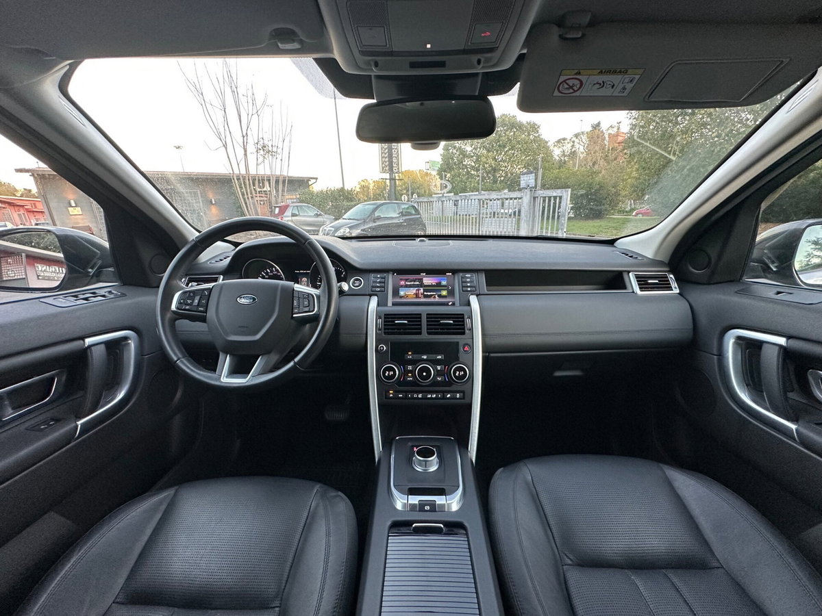 Land Rover Discovery Sport 2.0 TD4 150 CV HSE (7)